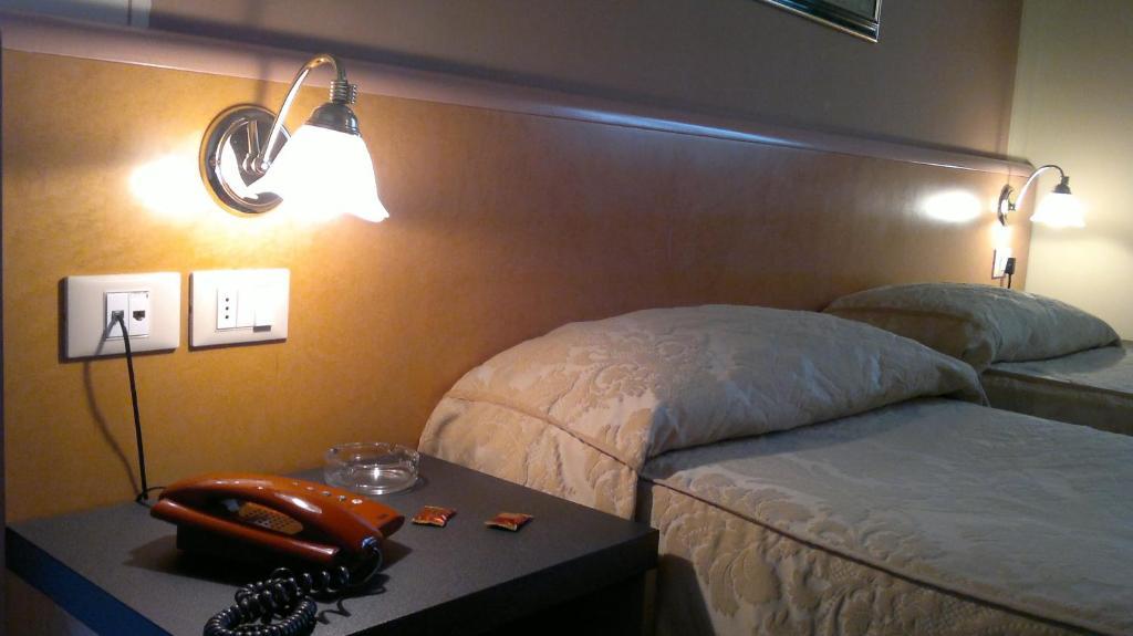 Hotel Riviera Segrate Room photo